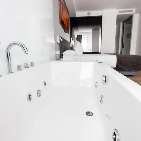 Moontels Alameda 41 Hotel 4*