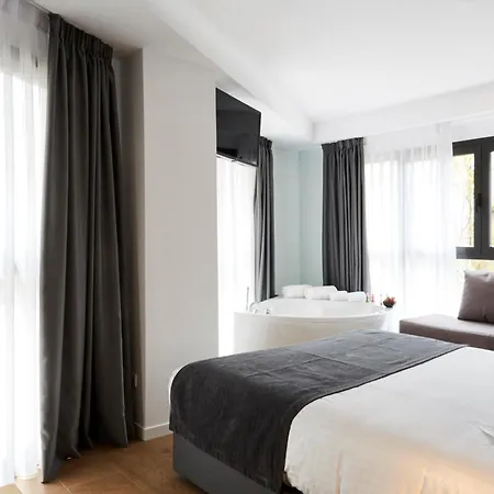 Moontels Alameda 41 Hotel 4*
